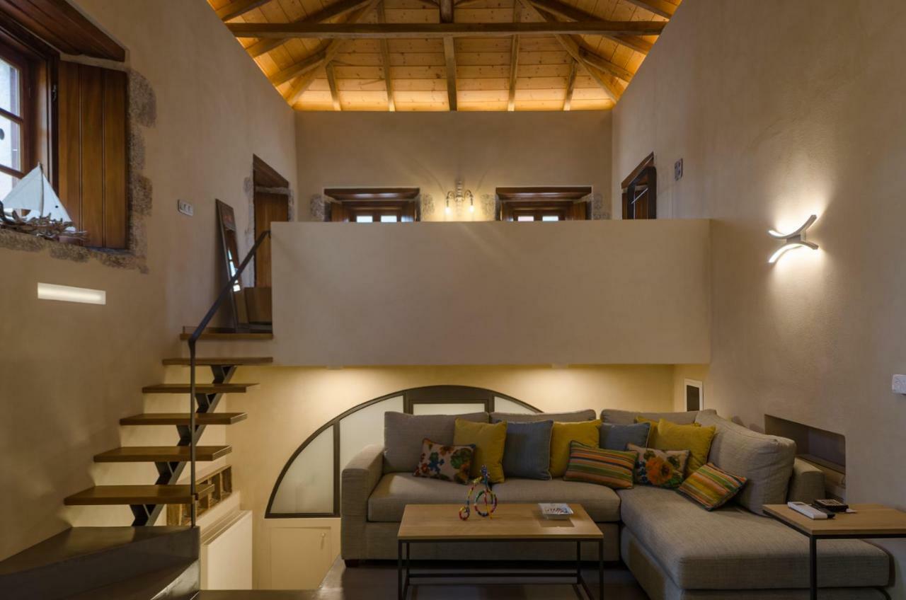 Villa Panthemis à Leonídion Extérieur photo