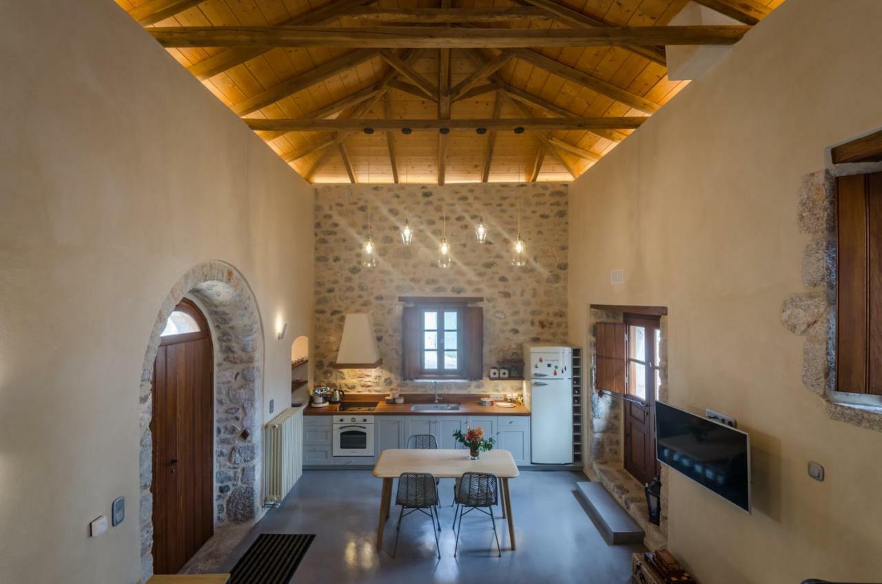 Villa Panthemis à Leonídion Extérieur photo